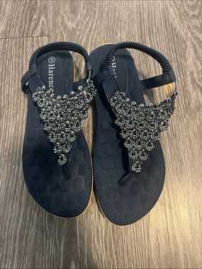 Harence sz 42 Navy Beaded T-strap Sandals great condition!